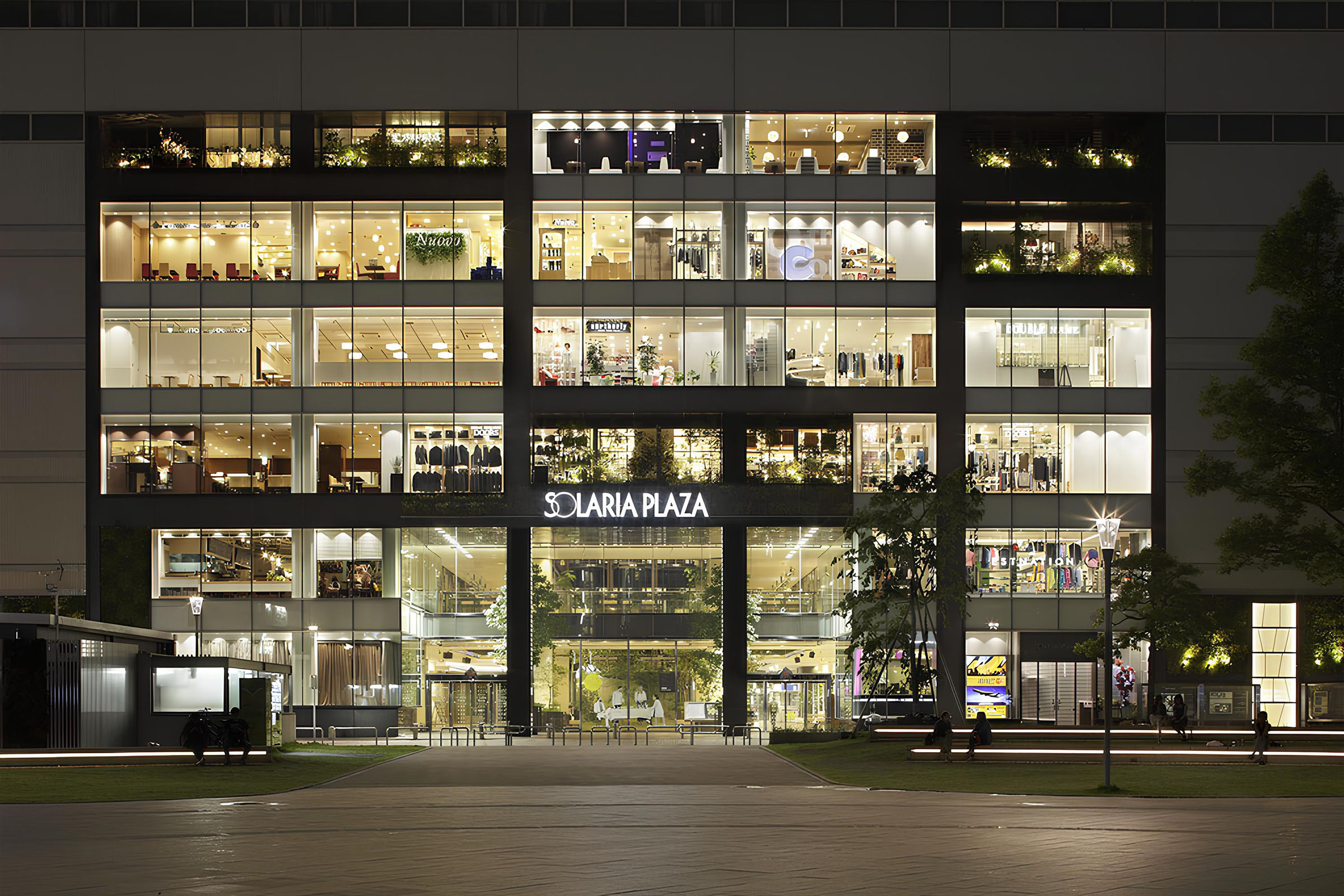 SOLARIA PLAZA